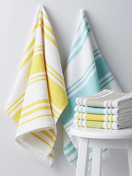 Woven, colorful cotton kitchen towels.